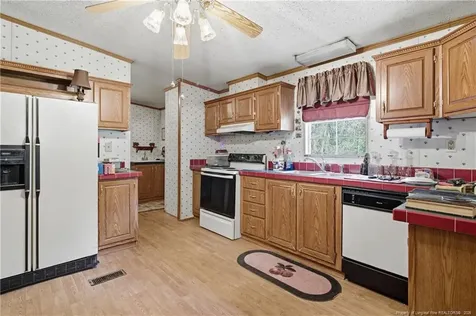 7307 Roslin Farm Road Hope Mills NC 28348