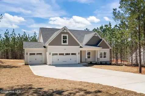 5004 Arcadia Way West End NC 27376