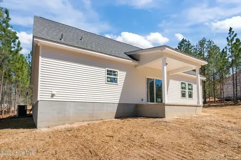 5004 Arcadia Way West End NC 27376