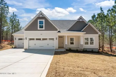 5004 Arcadia Way West End NC 27376