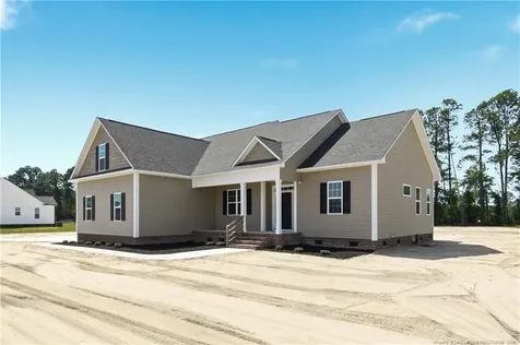3031 Dinwiddle Drive Wade NC 28395