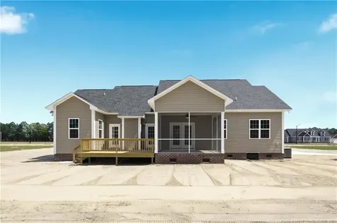 3031 Dinwiddle Drive Wade NC 28395