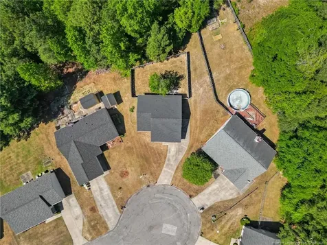 4441 Bishamon Street Hope Mills NC 28348