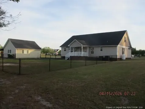 5721 Royal Farms Road Wade NC 28395