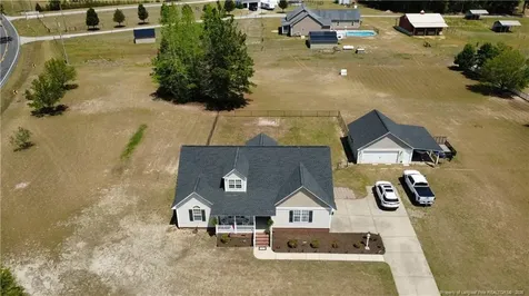 5721 Royal Farms Road Wade NC 28395