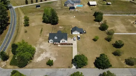 5721 Royal Farms Road Wade NC 28395