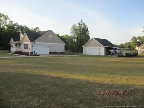 5721 Royal Farms Road Wade NC 28395