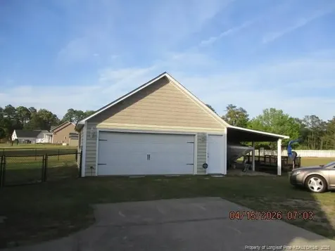 5721 Royal Farms Road Wade NC 28395