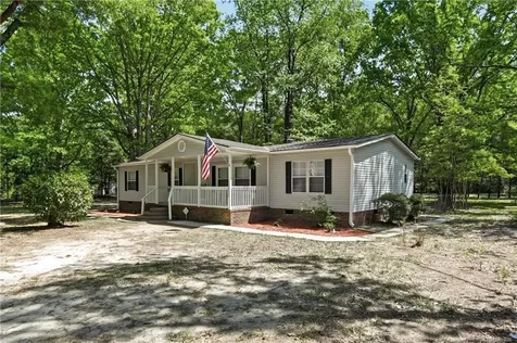 2162 Dobbin Holmes Road Eastover NC 28312