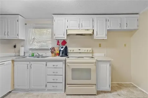 1701 O'bannon Drive Raeford NC 28376