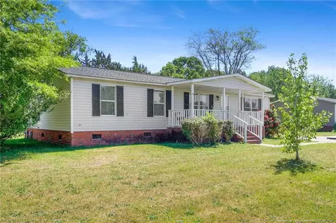 1701 O'bannon Drive Raeford NC 28376
