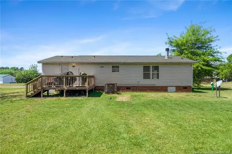 1701 O'bannon Drive Raeford NC 28376