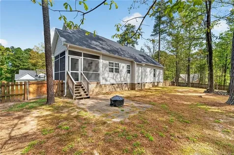 11 Casablanca Court Sanford NC 27332