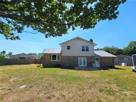 6500 Gate Post Court Fayetteville NC 28314