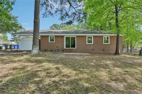 818 Rock Spring Road Fayetteville NC 28314