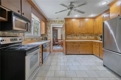 1610 Twin Oak Drive Fayetteville NC 28305