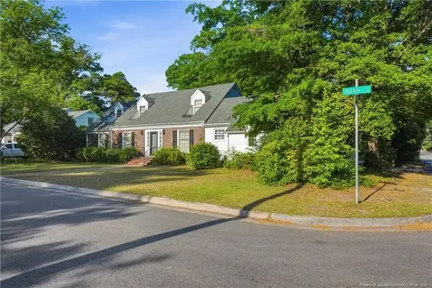 2303 N Barker Street Lumberton NC 28358