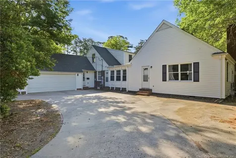 2303 N Barker Street Lumberton NC 28358