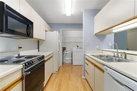 663 Bartons Landing Place Fayetteville NC 28314