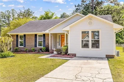 6837 Woodmark Drive Fayetteville NC 28314