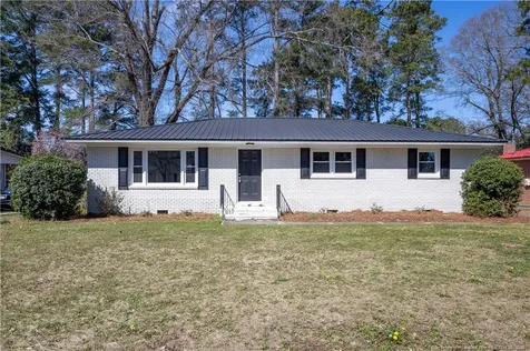 411 Lafayette Street Clinton NC 28328