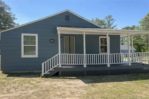 560 W Manchester Road Spring Lake NC 28390