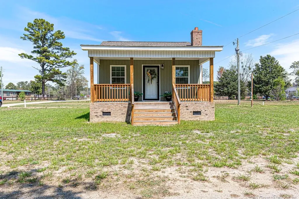 1075 Pine Street Pembroke NC 28372