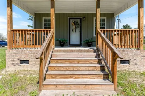 1075 Pine Street Pembroke NC 28372