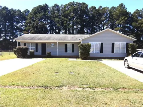 170 A & B Eulon Loop Raeford NC 28376
