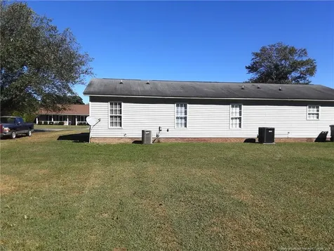 170 A & B Eulon Loop Raeford NC 28376