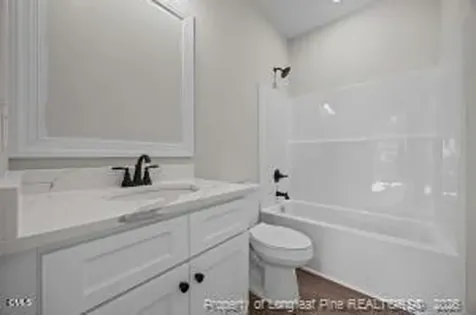 206 S Wall Street Benson NC 27504