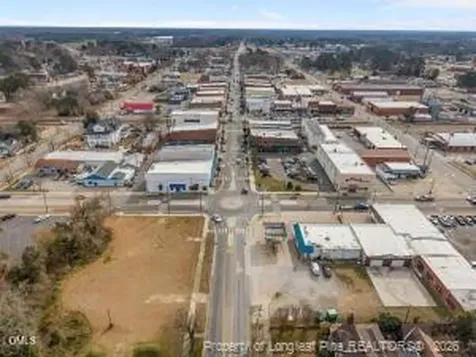 206 S Wall Street Benson NC 27504