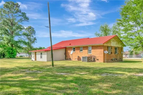 4542 Nc Hwy 904 Highway Fairmont NC 28340