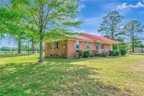 4542 Nc Hwy 904 Highway Fairmont NC 28340