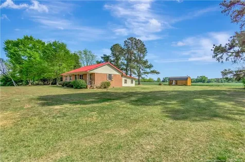 4542 Nc Hwy 904 Highway Fairmont NC 28340