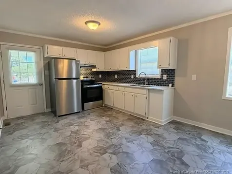 250 Trappers Run Lane Clinton NC 28328