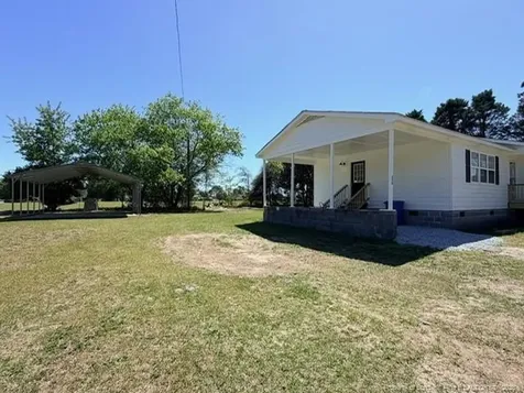 250 Trappers Run Lane Clinton NC 28328