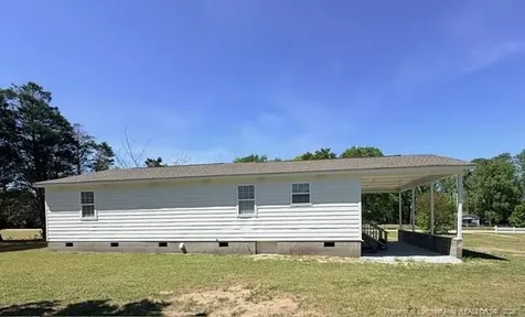 250 Trappers Run Lane Clinton NC 28328