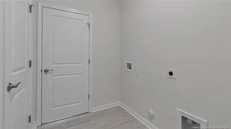 828 Fernwind Circle Aberdeen NC 28315