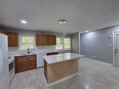 2532 Sourwood Drive Fayetteville NC 28301
