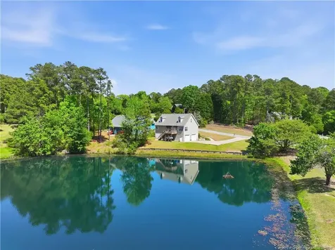 4539 Rustic Haven Drive Fayetteville NC 28311