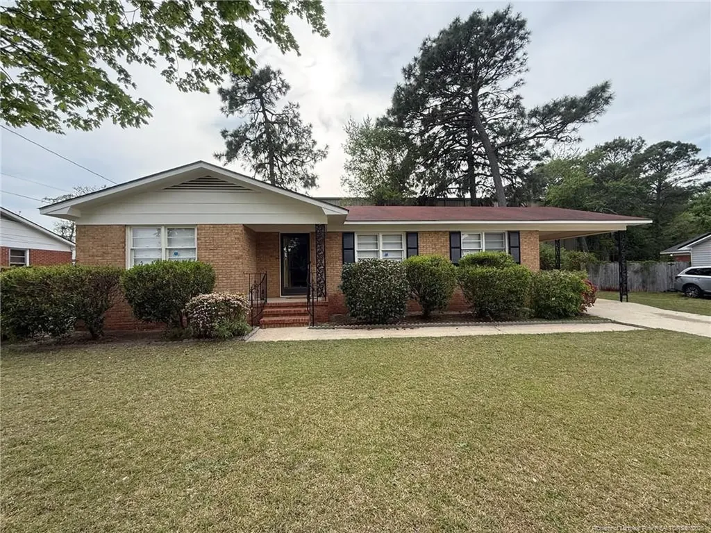 2616 Phoenician Drive Fayetteville NC 28306