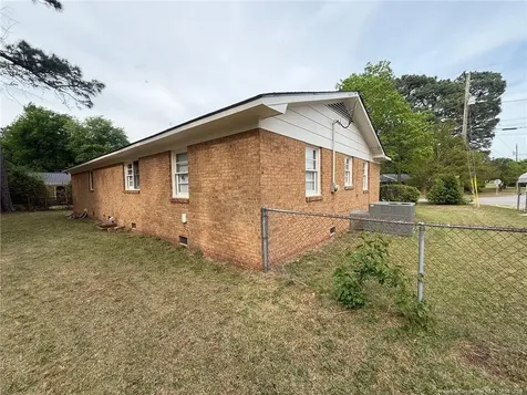 2616 Phoenician Drive Fayetteville NC 28306