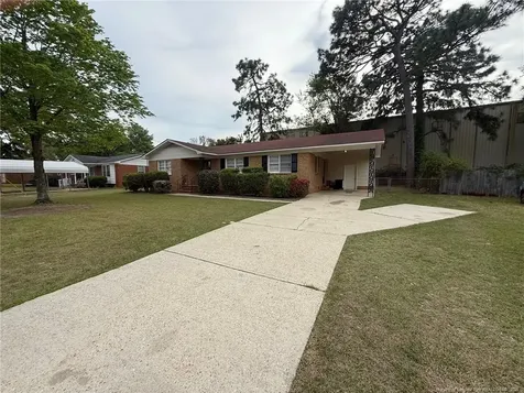 2616 Phoenician Drive Fayetteville NC 28306