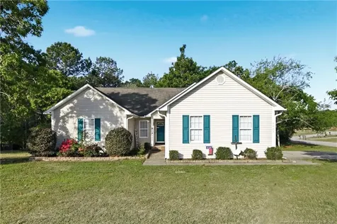3920 Dickens Avenue Hope Mills NC 28348
