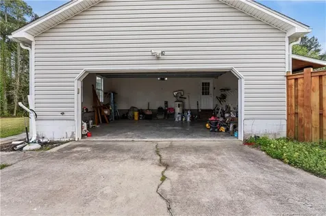102 Barrington Court Maple Hill NC 28454