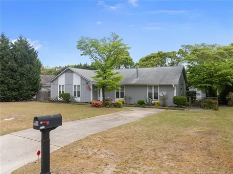 3820 Sarasota Drive Fayetteville NC 28311