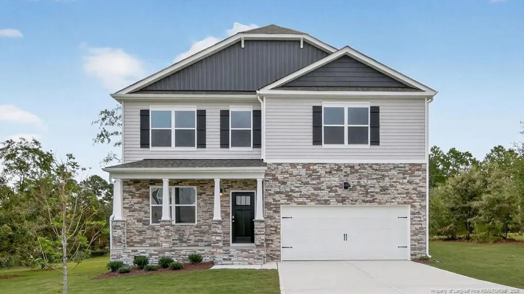 196 Charlies Bend Way Spring Lake NC 28390