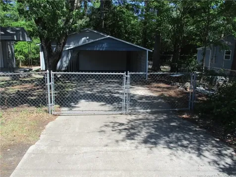 2123 Pigeon River Road Fayetteville NC 28306
