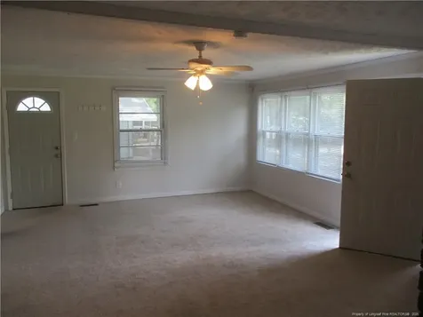 2123 Pigeon River Road Fayetteville NC 28306
